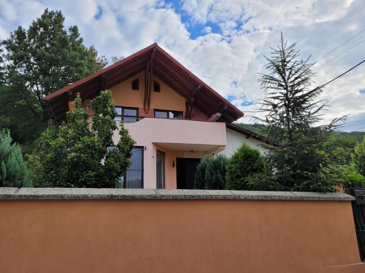 Madas Barbatesti Esterno foto